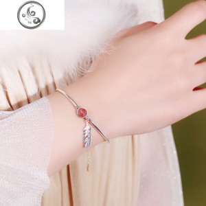 韩版小清新桃花色莓圆珠水晶手镯女羽毛吊坠手串S925纯银手链女 JiMi 纯银手链一条