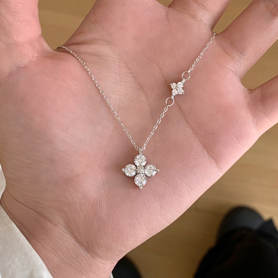 纯银双四叶草锆石吊坠项链高级感轻奢小众锁骨链2025新款银饰送女朋友老婆情人节七夕生日礼物