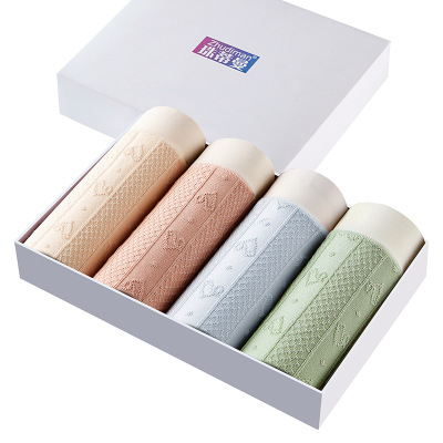 盒装4条无痕女士内裤中腰舒适透气三角裤女温柔系提花女内裤