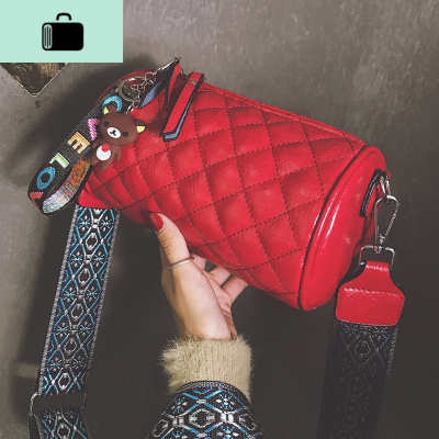 上新小包包女2020新款潮韩版百搭斜挎包宽肩带单肩菱格时尚圆筒包NEW LAKE女斜挎包