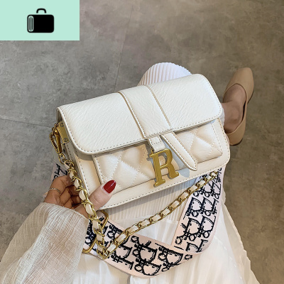 夏季上新女士小包包2020流行新款潮时尚韩版百搭斜挎包网红小方包NEW LAKE女斜挎包