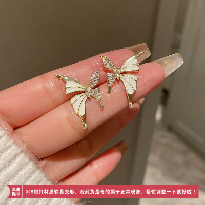 小众设计闪钻液态蝴蝶耳钉女轻奢高级感气质耳环新款2023耳饰送女朋友老婆情人节七夕生日礼物
