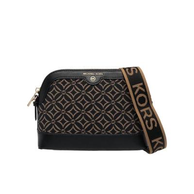 迈克·科尔斯(MICHAEL KORS)女士棉聚酯纤维徽标斜挎包实用百搭配