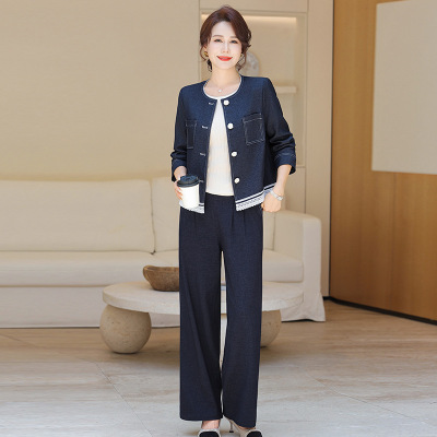 妈妈装秋季套装中老年女装大码宽松运动服跑步服女40-60岁中年装