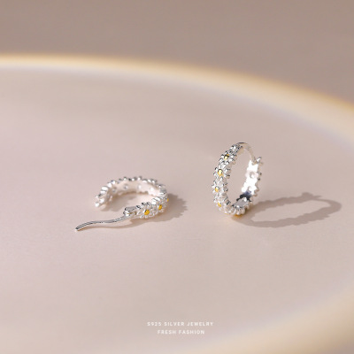 s925纯银小雏菊耳扣立体几何耳环ins小清新气质小红书款 耳饰批发送女朋友老婆情人节七夕生日礼物