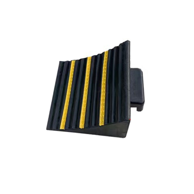 翌嘉YJ4121908塑料止退器塑料止滑器停车斜坡垫三角木阻车器 250*250*180mm