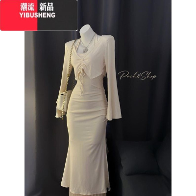 YIBUSHENG辣妹黑色挂脖吊带连衣裙女春秋收腰开叉内搭包臀鱼尾长裙两件套装