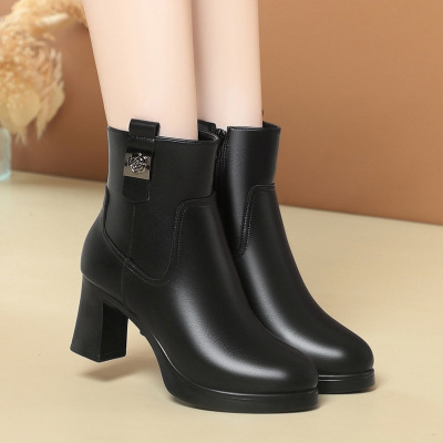 加绒百搭女秋冬粗跟气质短靴