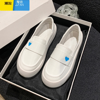 聚范护士鞋女舒适软底平底乐福单鞋防滑久站不累脚医护工作专用小白鞋