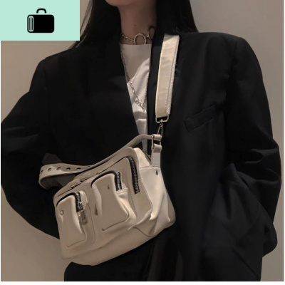 小众设计机车包女软皮腋下包迷你斜挎包复古百搭单肩包ins超火包NEW LAKE女士单肩包