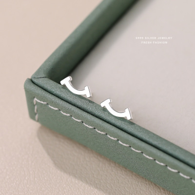 云小舒百搭小清新微笑耳钉女s999纯银韩版时尚养耳洞学生足银耳饰送女朋友老婆情人节七夕生日礼物