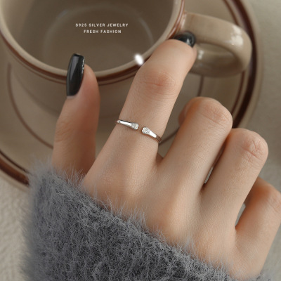 可爱猫爪拥抱镶闪钻戒指女s925纯银简约素圈开口指环小清新食指戒送女朋友老婆情人节七夕生日礼物