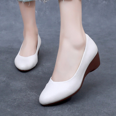 尖头浅口单鞋女25春夏新款简约气质一脚蹬工作四季鞋通勤女单皮鞋
