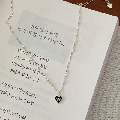 S925纯银迷你黑色蝴蝶结爱心项链女甜酷氛围感颈链锁骨链百搭送女朋友老婆情人节七夕生日礼物