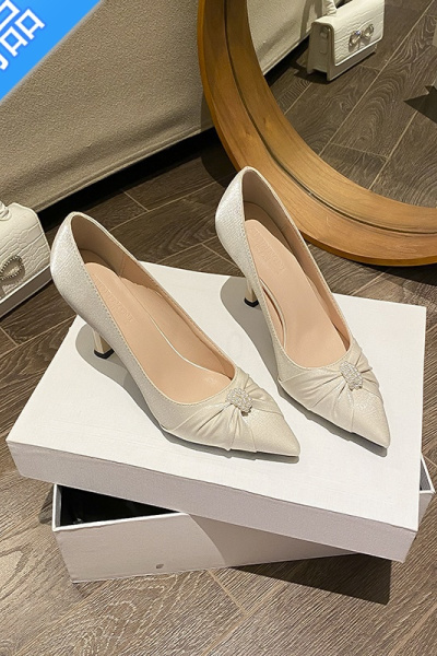 SUNTEK大码高跟鞋41一43法式婚鞋主婚纱新娘鞋珍珠礼服单鞋胖脚宽脚女鞋