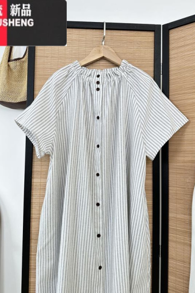 YIBUSHENG日系[茜茜女孩]艺术感竖条纹小众褶皱圆领两穿连衣裙胸136长107