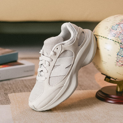 NEW BALANCENB男女潮流休闲跑鞋时尚厚底蛋壳鞋