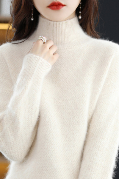 貂绒毛衣女装秋冬新款半高领玉米粒宽松加厚短款羊毛衫针织打底衫