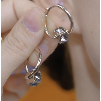 高级感锆石耳环女2025年新款潮小众设计轻奢气质百搭时尚个性耳饰送女朋友老婆情人节七夕生日礼物