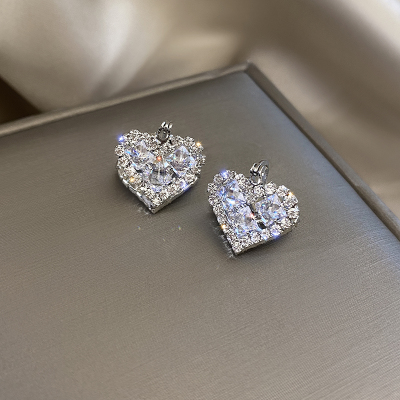 银色满钻双面爱心耳扣2024年新款潮气质小众设计高级感耳环女耳饰送女朋友老婆情人节七夕生日礼物