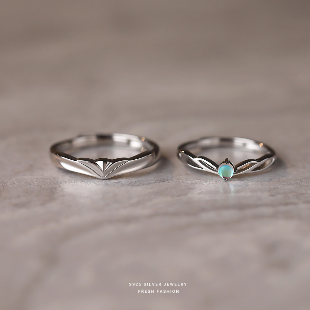 s925纯银七夕节公主与骑士月光石情侣对戒月光石恋人简约气质对戒送女朋友老婆情人节七夕生日礼物