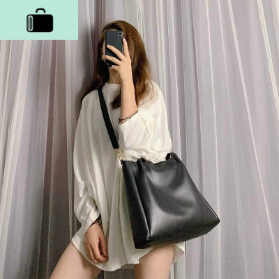 新款潮韩版百搭单肩包大容量简约托特包学生手提斜挎包NEW LAKE女士单肩包