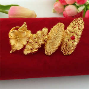 新款欧币仿沙金指环时尚百搭镀金气质孔雀大戒指女士新娘结婚配饰送女朋友老婆情人节七夕生日礼物