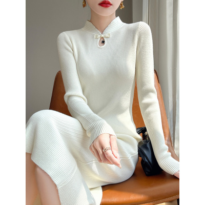 新中式连衣裙女新款秋冬毛衣裙气质国风旗袍领长款打底包臀长裙