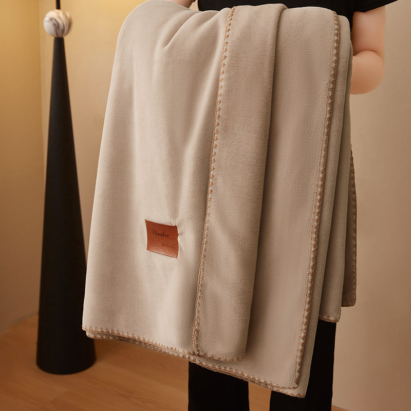 仿羊绒毛毯加厚办公室午睡毯珊瑚绒小毯子沙发空调披肩盖毯床上用
