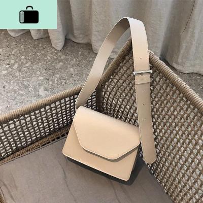 韩国秋冬新款宽带纯色PU休闲宽肩带单肩小方包ins潮百搭斜挎女包NEW LAKE女斜挎包