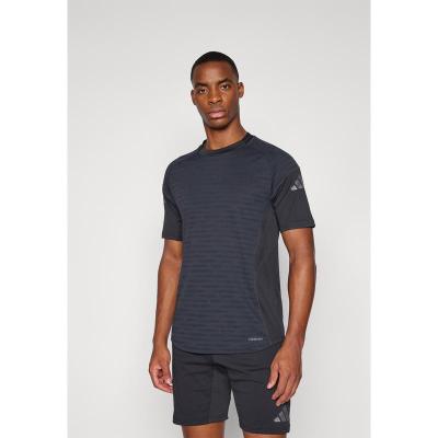 Adidas男款足球运动速干透气反光条修身运动T恤