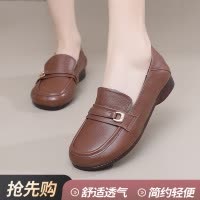 圆头一脚蹬乐福鞋女2025款头层牛皮金属扣粗跟复古单鞋软底小皮鞋