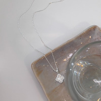 s925纯银温柔四叶草吊坠项链女高级设计感小众轻奢气质锁骨链送女朋友老婆情人节七夕生日礼物