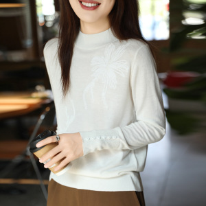 年春秋新款精纺羊毛半高圆领针织衫长袖女植绒亮片绣花上衣