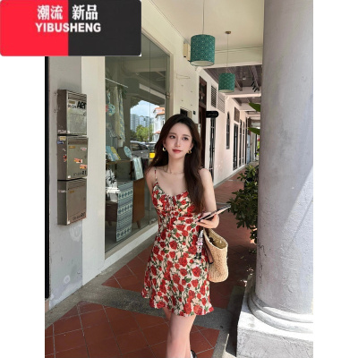 YIBUSHENG日多巴胺复古碎花吊带裙女2024新款梨形身材性感露肩甜辣连衣裙