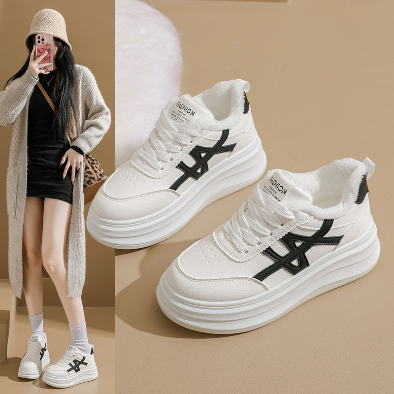 小白鞋子女秋季新款韩版ins女学生休闲潮流百搭女鞋街拍