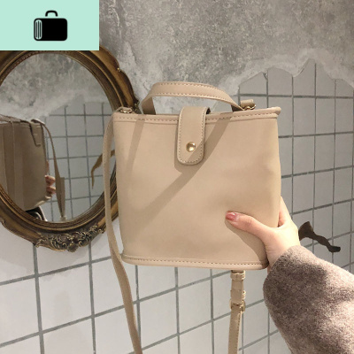 2020新款ins超火气质简约百搭女包小包斜挎包日韩手提水桶包单肩NEW LAKE女斜挎包