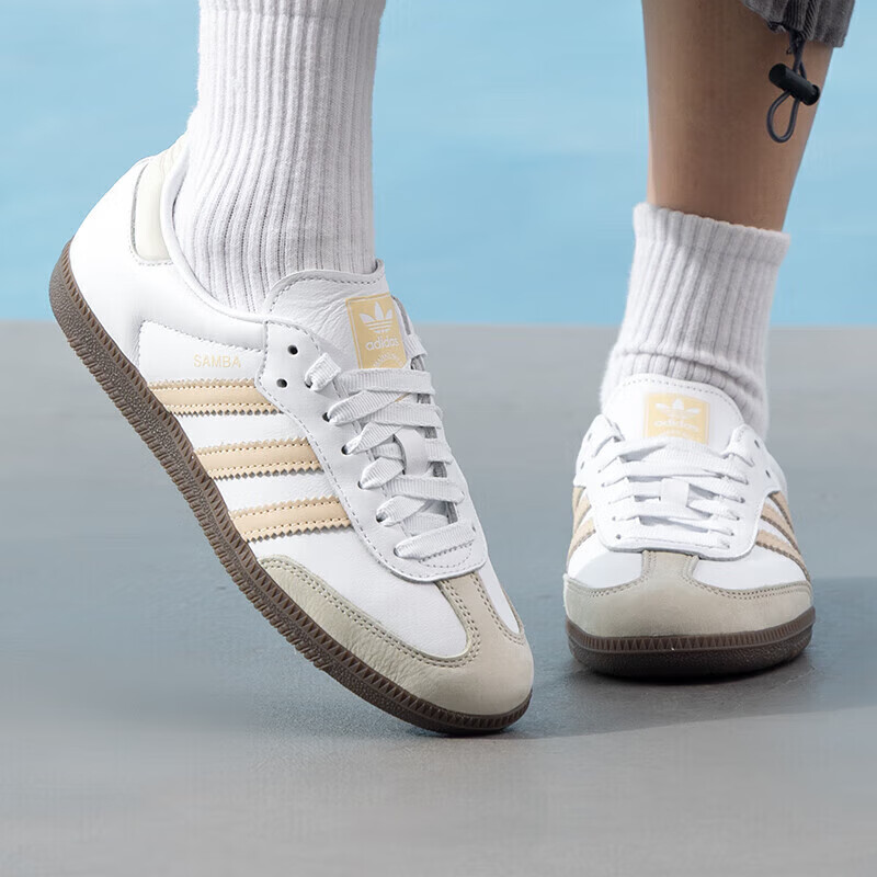 阿迪达斯(adidas)三叶草女鞋新款运动鞋轻便舒适时尚潮流休闲鞋JH7300 ZP