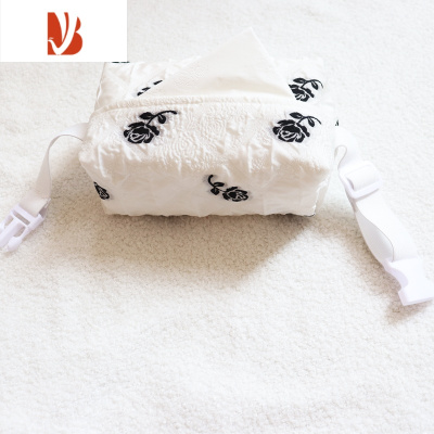 三维工匠ins中国风压花烫金刺绣纸巾盒猫咪车载手工桌面抽纸收纳布艺双层 车载款-黑玫瑰布艺双层纸巾盒