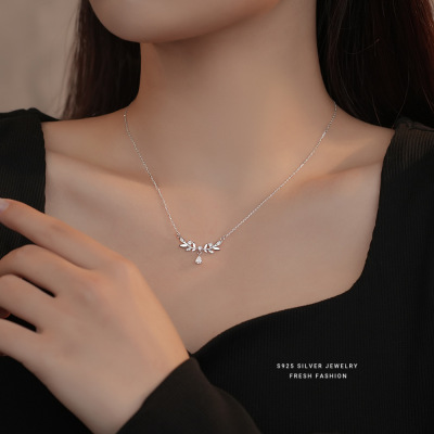s925纯银轻奢幸运花项链女锆石气质百搭高级感月桂女神锁骨链批发送女朋友老婆情人节七夕生日礼物