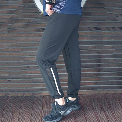 珂卡慕(KEKAMU)大码运动裤女胖mm2020新款宽松200斤薄款夏季束脚速干跑步健身黑色默认颜色L(100-120)