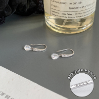 纯银锆石水滴耳钩轻奢设计感小众高级耳环2025新款高级感送女朋友老婆情人节七夕生日礼物