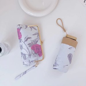 手动 扁六折金色铝合金 彩胶布 金色手柄YF-W2023004 晴雨两用伞