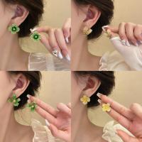 轻奢花朵耳钉小众设计感高级感耳环清新绿色2023新款日韩耳饰女