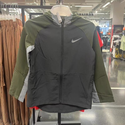 NIKE耐克连帽外套运动休闲舒适防晒梭织大童夹克DO7095-060 D