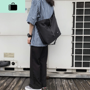斜挎包潮牌工装包男女日系邮差包休闲单肩包暗黑系背包潮NEW LAKE男士斜挎包