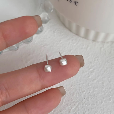 s925纯银磨砂方块小耳钉简约百搭耳环小巧精致通勤学生高级感送女朋友老婆情人节七夕生日礼物