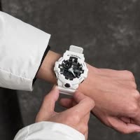 Casio旗舰店卡西欧手表男G-SHOCK时尚潮流黑金非机械红武士运动复古潮流玩酷防震防水学生日韩石英表 男GA-700