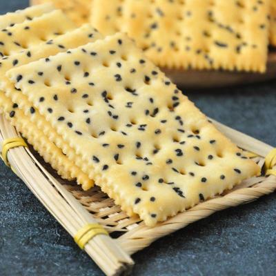 芝麻梳打饼800g家庭装黑白芝麻苏打饼干休闲零食膨化食品咸味饼干整箱批发