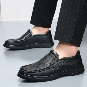 男鞋头层牛皮男士休闲豆豆鞋软底一脚蹬皮鞋男款中老年乐福鞋